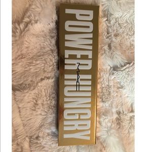 MAC power hungry palette